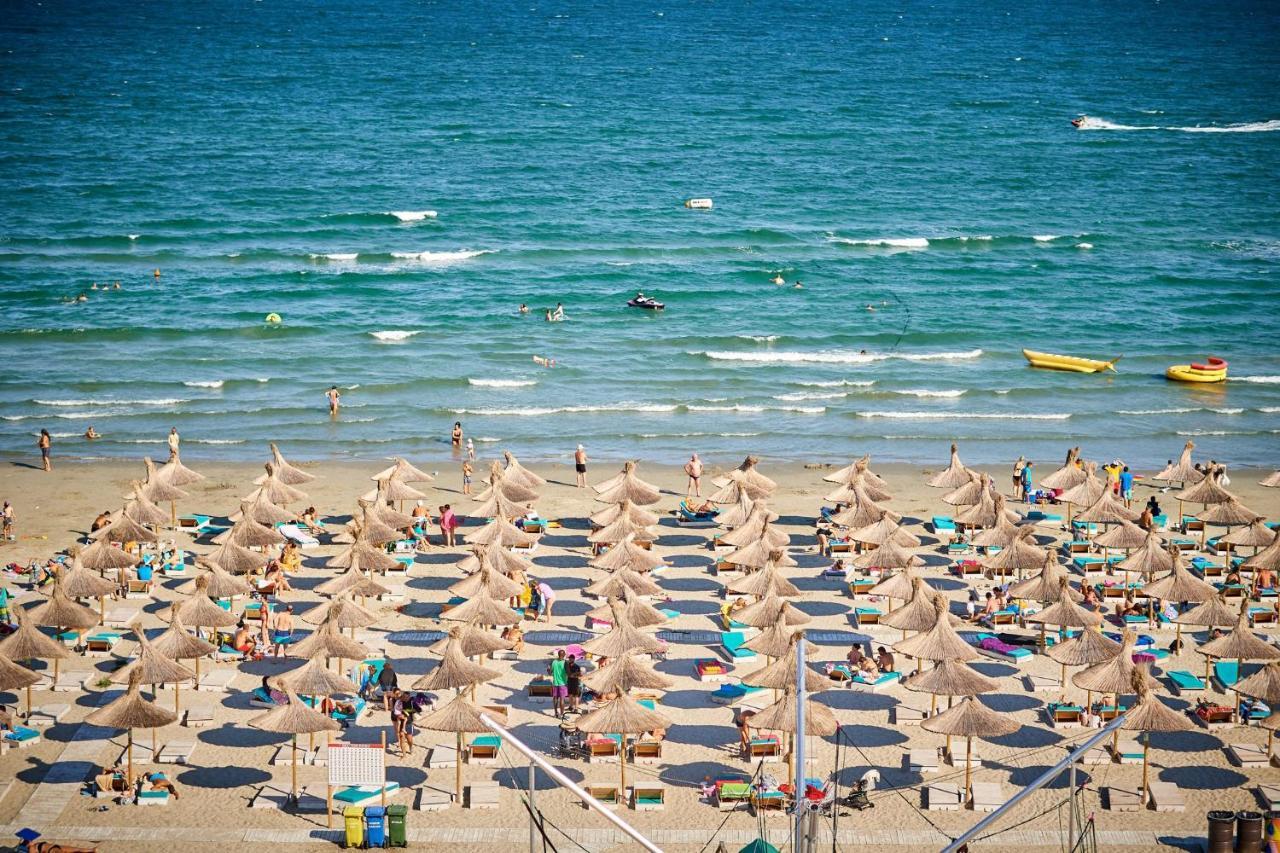 Seascape Apartment Spa N Pool Beach Resort Mamaia Kültér fotó