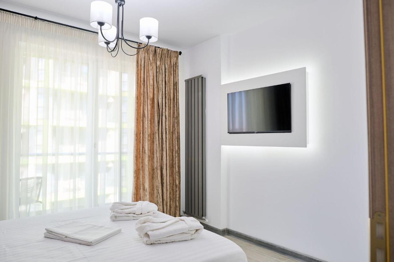 Seascape Apartment Spa N Pool Beach Resort Mamaia Kültér fotó